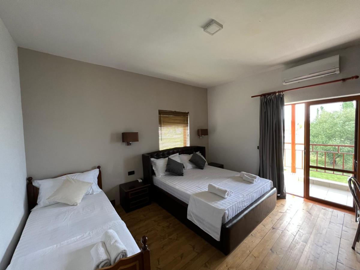 Hotel Victoria Memlishte Ngoại thất bức ảnh