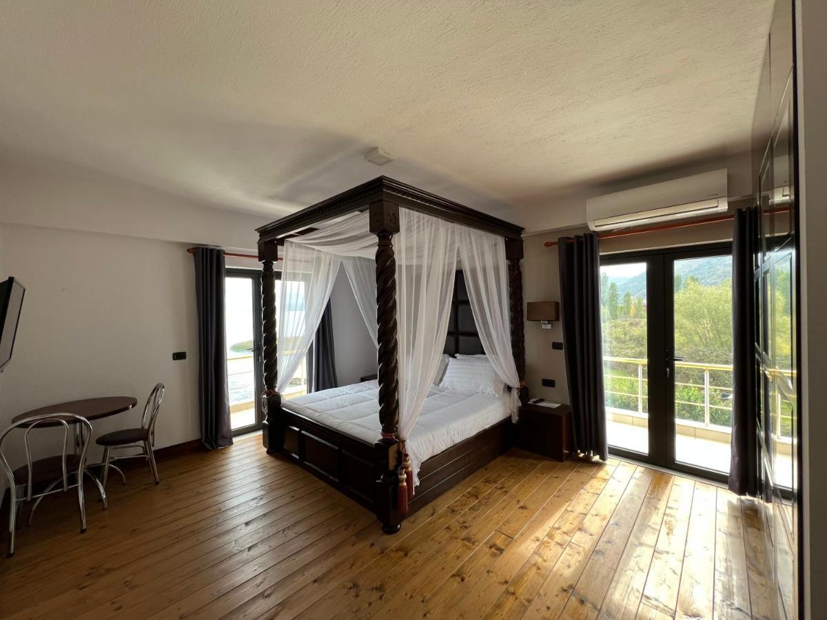 Hotel Victoria Memlishte Ngoại thất bức ảnh